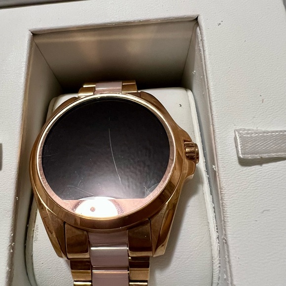 NWT Michael Kors Access Bradshaw Smartwatch - Picture 13 of 14